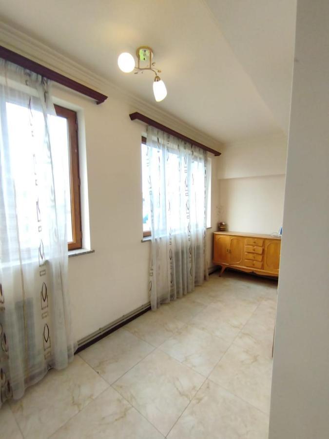 Large Apt Near Republic Square Apartment Yerevan Luaran gambar